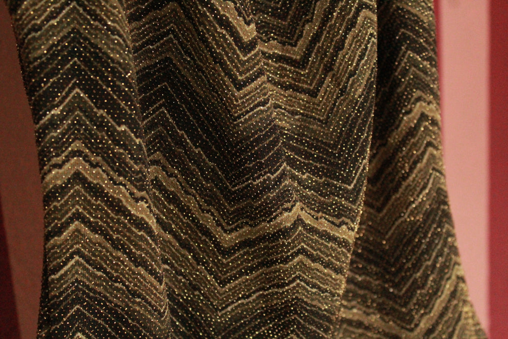 Vintage 90s/Y2K Cowl Neck Halter Top – Army Green Zig-Zag Lurex, Open Back (Size L)