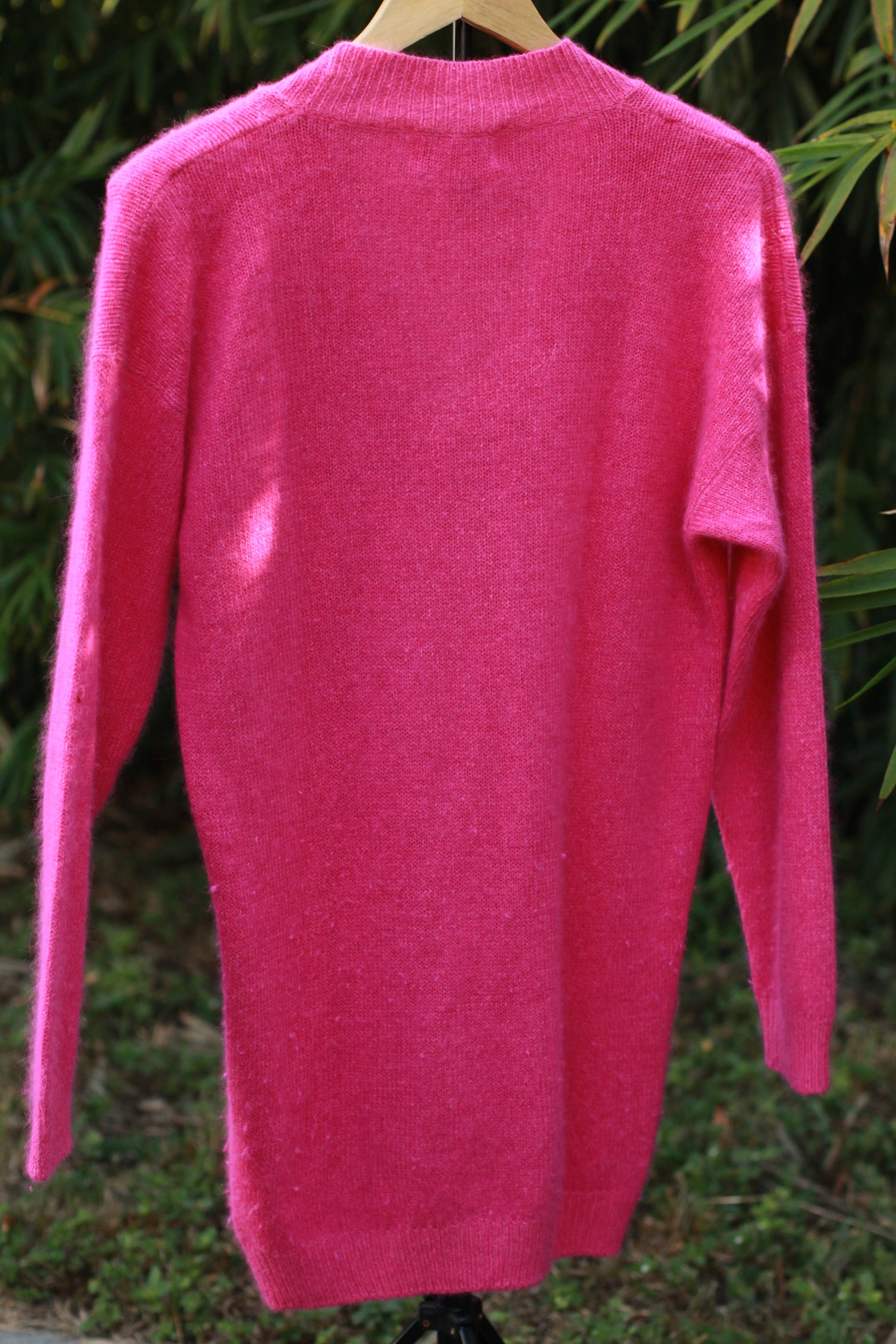 Vintage 1980s Hot Pink Silk Angora Blend V-Neck Sweater