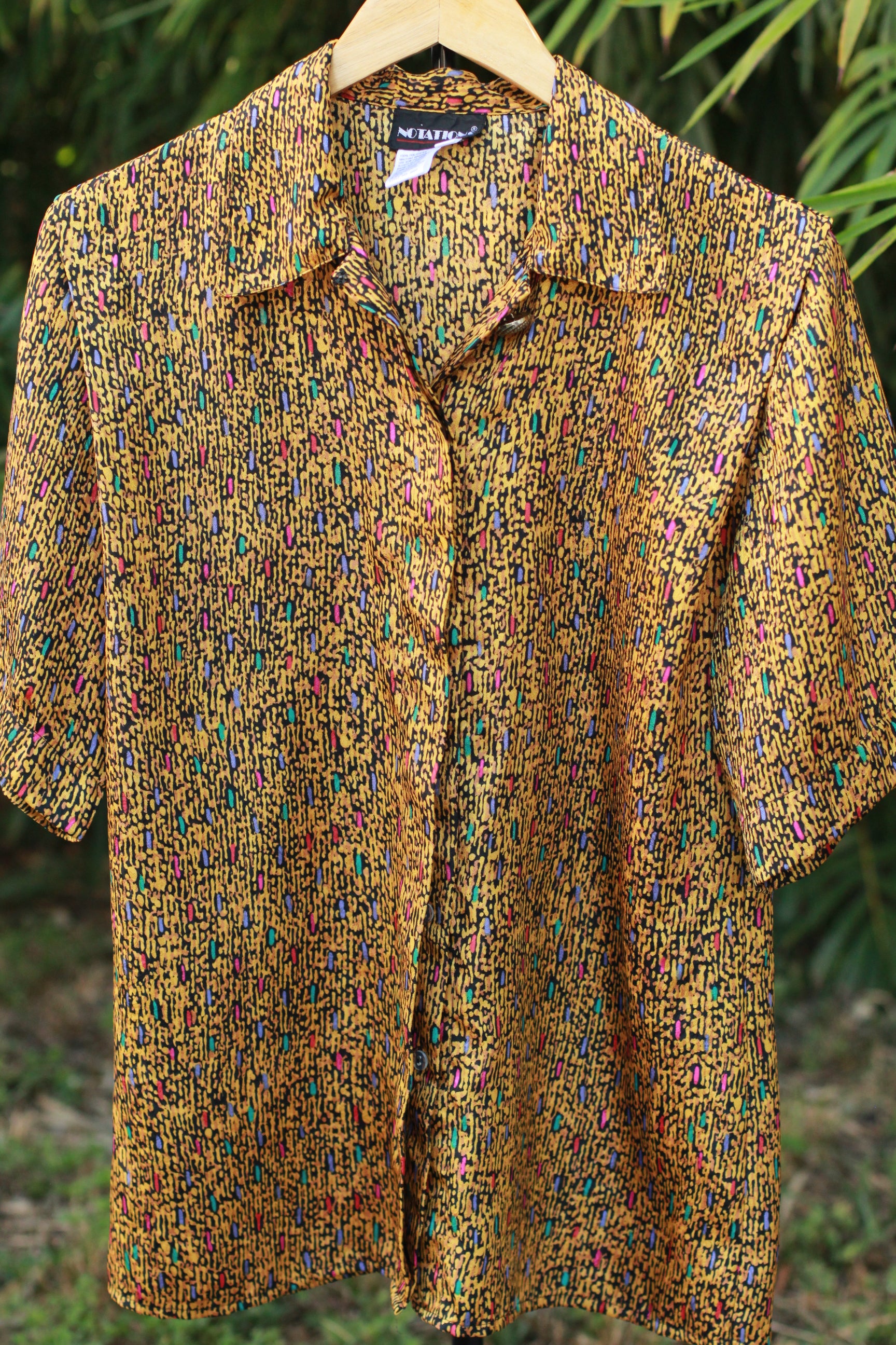 Vintage Abstract Print Button-Up Shirt – 80s/90s Short Sleeve Collared Top in Gold & Black Multicolor | Art Print Statement Blouse