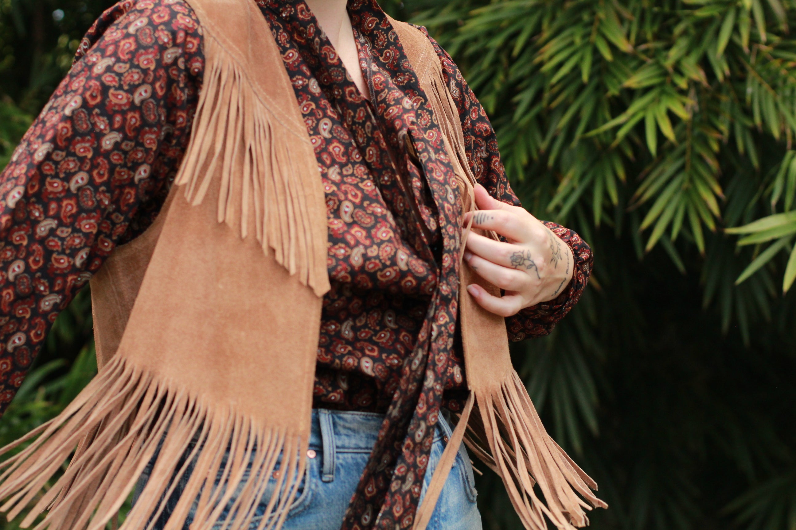 Vintage Brown Suede Fringe Vest - 70s Boho Western Festival Style, Size Medium