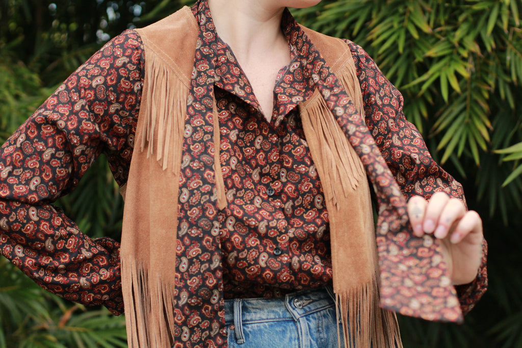 Vintage 70s Paisley Pussy-Bow Blouse – Western Boho Long Sleeve Printed Shirt (Black, Orange, Red)