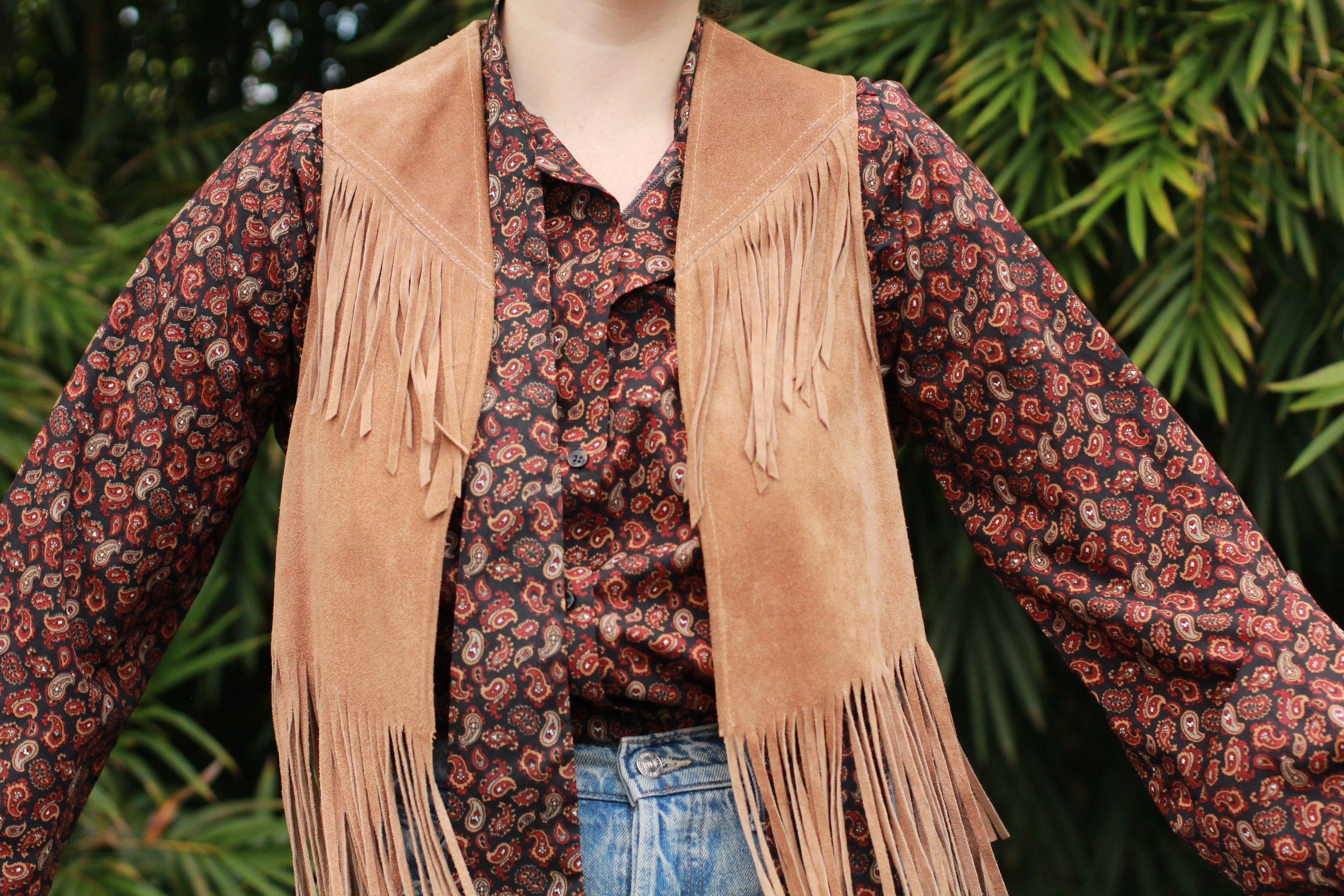 Vintage 70s Paisley Pussy-Bow Blouse – Western Boho Long Sleeve Printed Shirt (Black, Orange, Red)