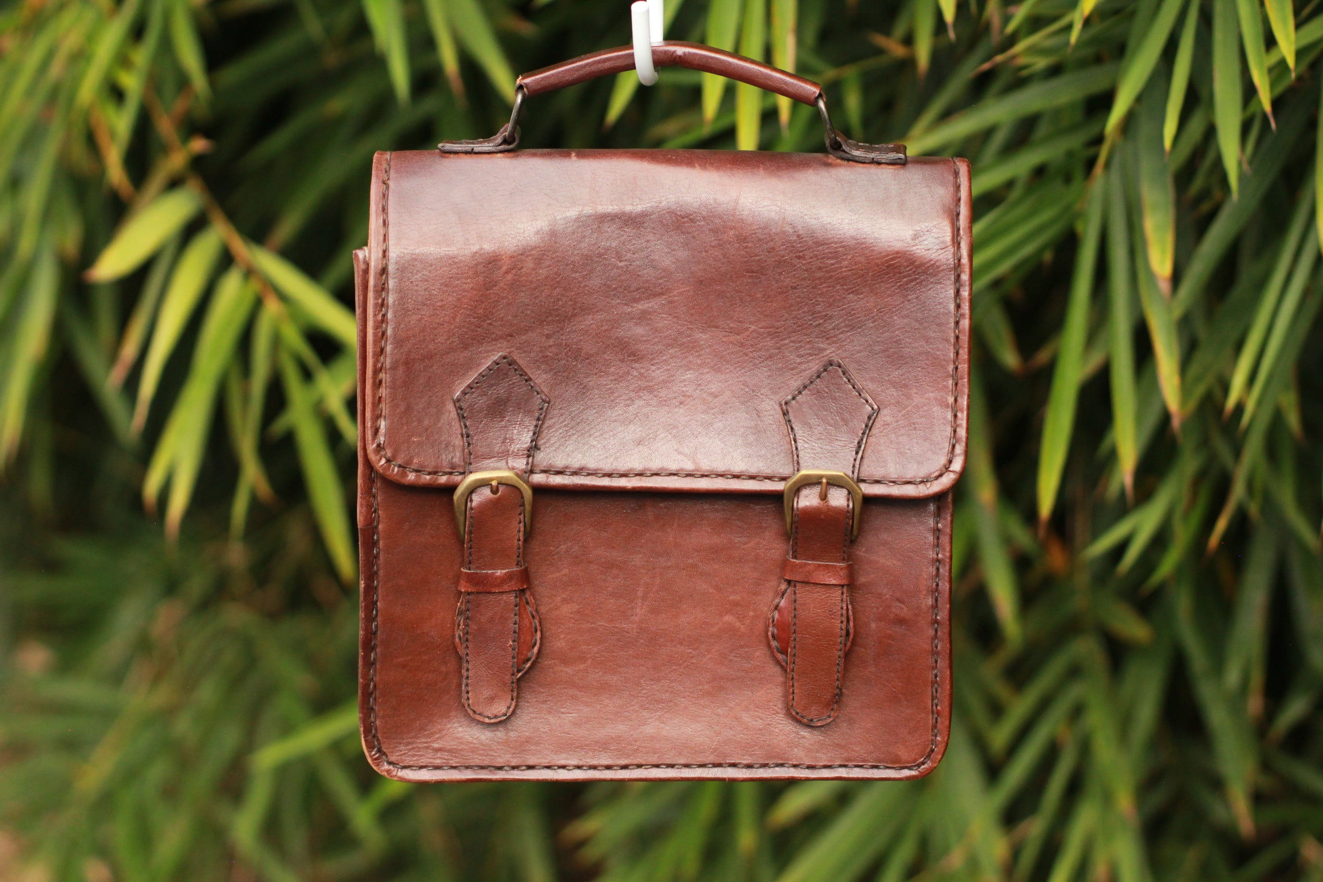 Vintage Gammon Shire dark brown leather messenger bag – front view