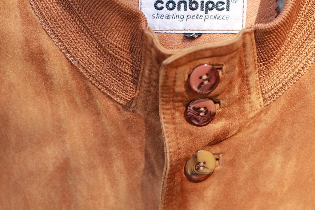 Close-up of neckline and buttons on vintage Italian Conbipel jacket