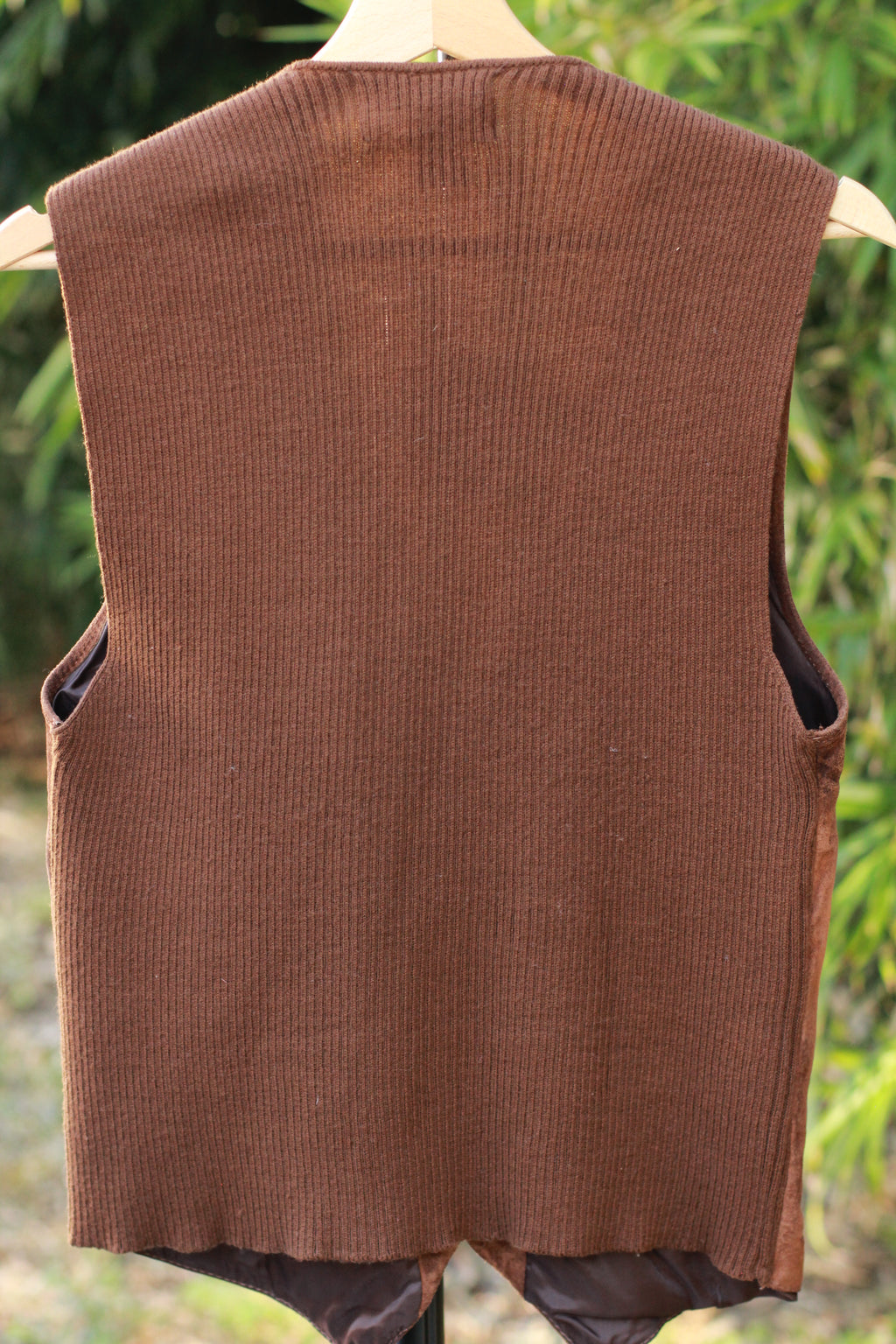 Back view of ribbed knit texture on 1970s suede vest