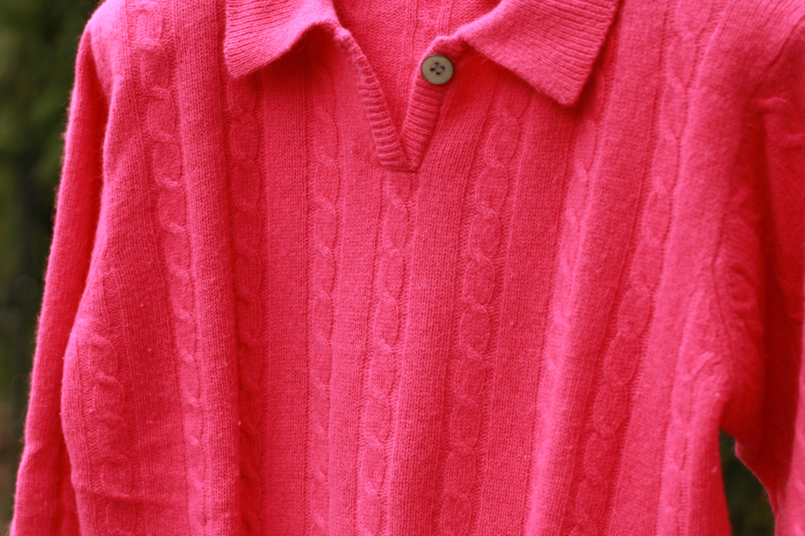 Vintage 1980s–1990s bright pink cable knit sweater with collar and removable shoulder pads