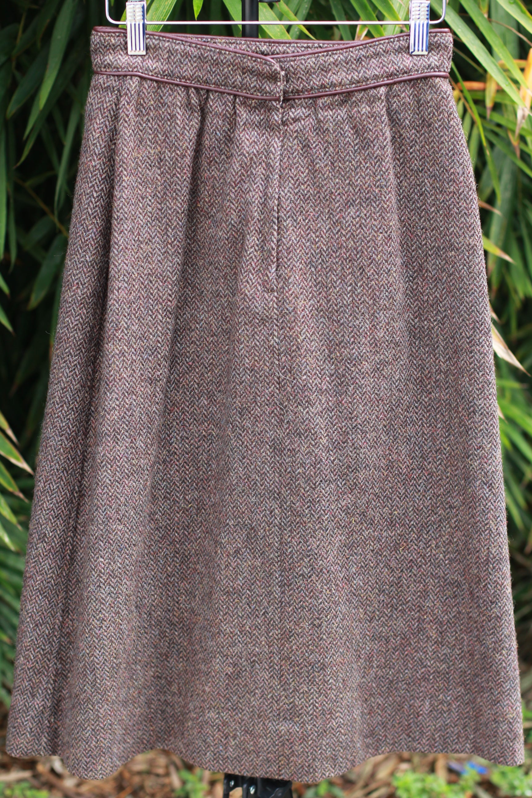 Back view showing hook & eye and zipper closure